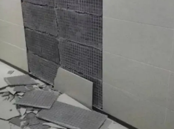 怀仁瓷砖空鼓维修公司分享下怀仁墙砖松动维修的知识